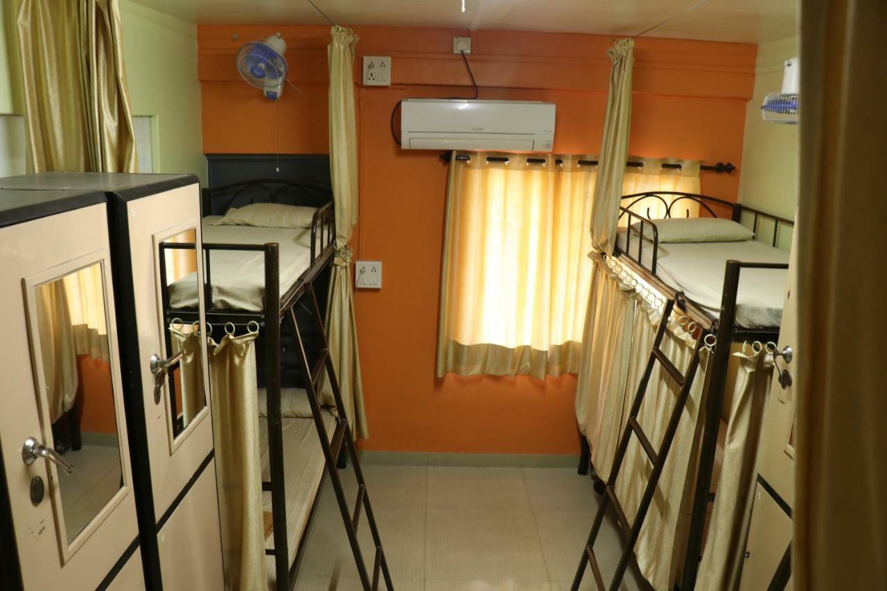 Ashirwad Guest House Pune Exteriör bild